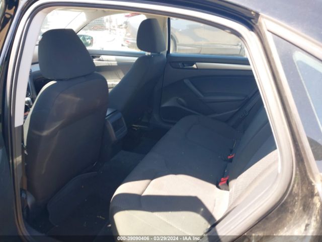 1VWAT7A37FC053084 Volkswagen Passat 1.8t S