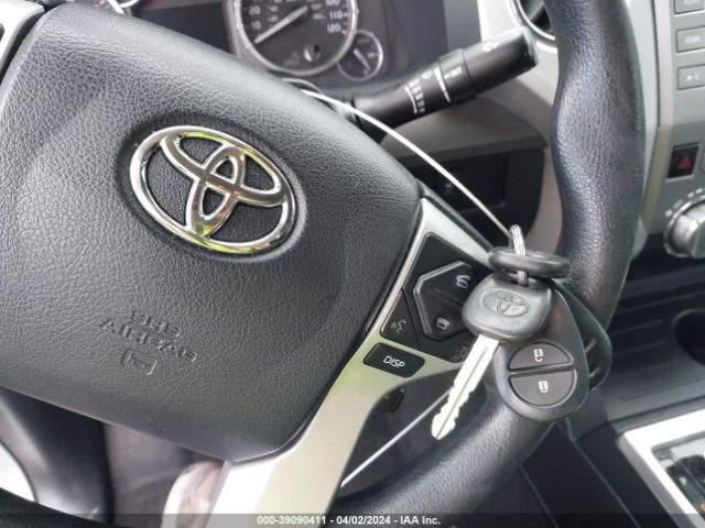 5TFEM5F10GX104304 Toyota Tundra Sr5 4.6l V8