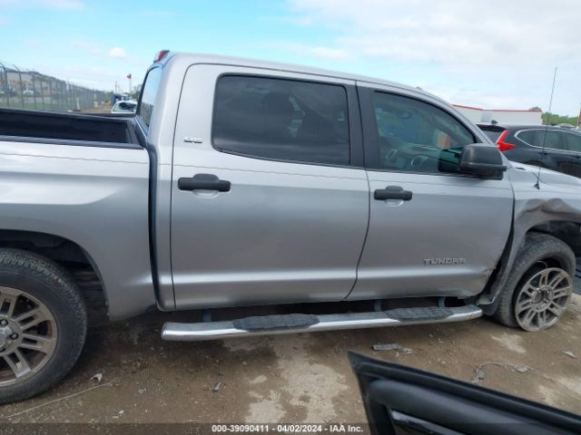 5TFEM5F10GX104304 Toyota Tundra Sr5 4.6l V8