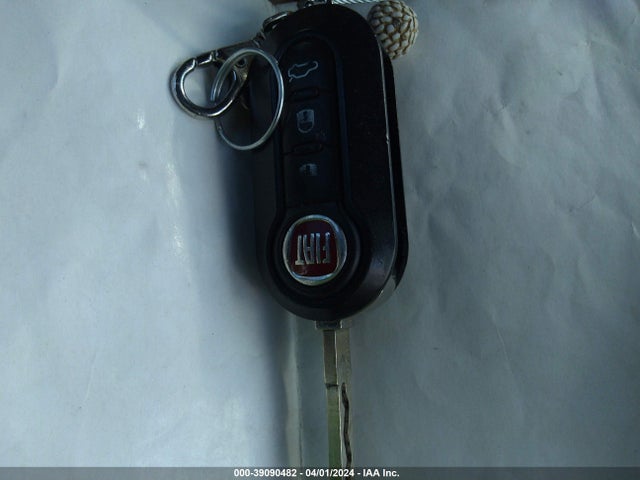 2016 FIAT 500E 3C3CFFGE7GT221970 Photo 10