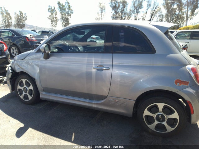 Fiat 500E BATTERY ELECTRIC 2016 3C3CFFGE7GT221970 Image 14
