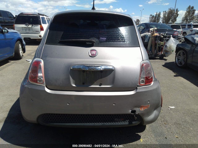 Fiat 500E BATTERY ELECTRIC 2016 3C3CFFGE7GT221970 Image 16