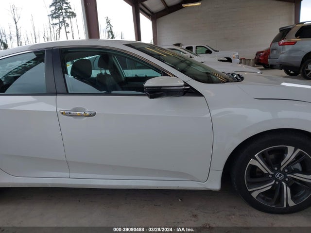 Honda Civic Touring 2016 2HGFC1F98GH657715 Image 13