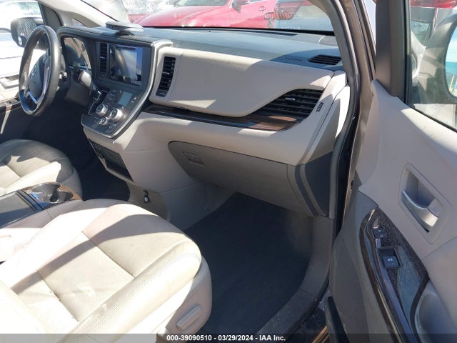 Toyota Sienna Xle 8 Passenger 2017 5TDYZ3DC5HS865344 Image 5