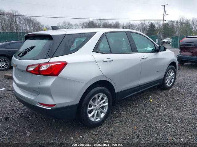 Chevrolet EQUINOX LS 2018 2GNAXREV5J6218797 Image 4