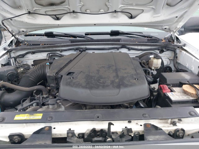 Toyota Tacoma Base V6 2015 3TMLU4EN7FM178720 Image 10