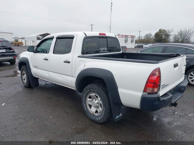 Toyota Tacoma Base V6 2015 3TMLU4EN7FM178720 Image 3
