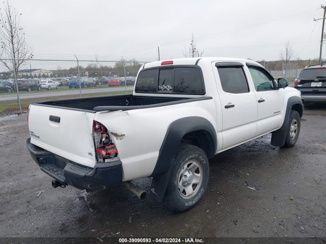 Toyota Tacoma Base V6 2015 3TMLU4EN7FM178720 Image 4