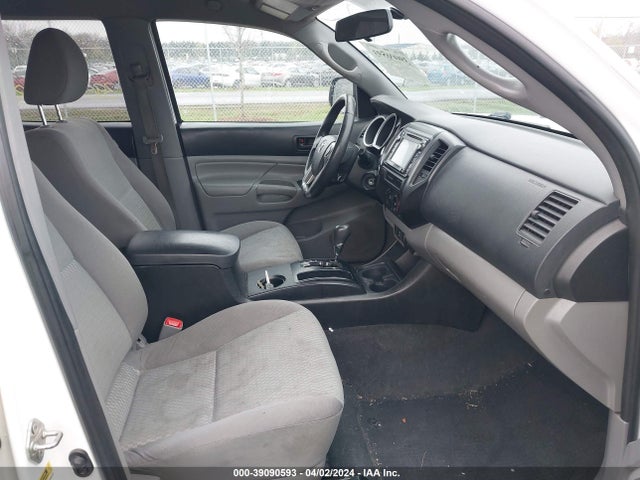 Toyota Tacoma Base V6 2015 3TMLU4EN7FM178720 Image 5