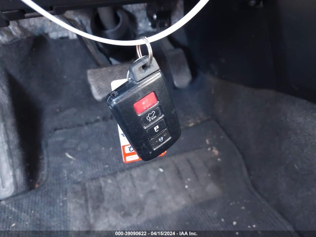Toyota RAV4 SE 2016 JTMNFREV9GJ063759 Image 11