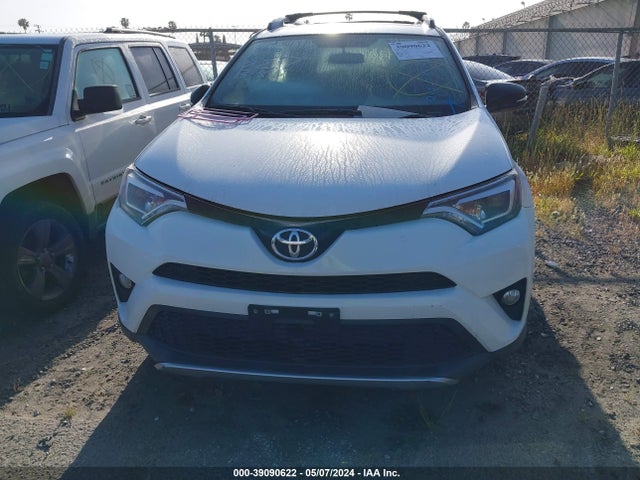 Toyota RAV4 SE 2016 JTMNFREV9GJ063759 Image 13
