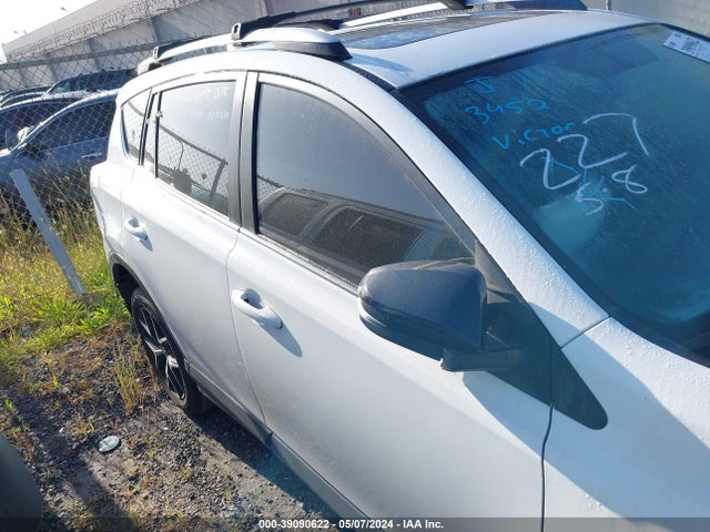 Toyota RAV4 SE 2016 JTMNFREV9GJ063759 Image 14