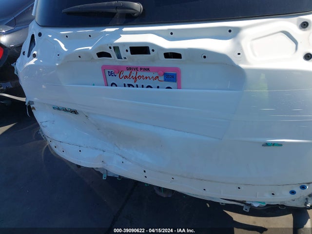 Toyota RAV4 SE 2016 JTMNFREV9GJ063759 Image 6
