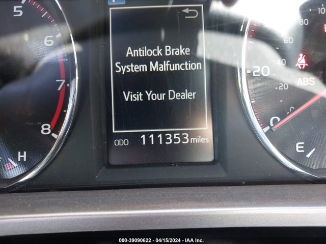 Toyota RAV4 SE 2016 JTMNFREV9GJ063759 Image 7