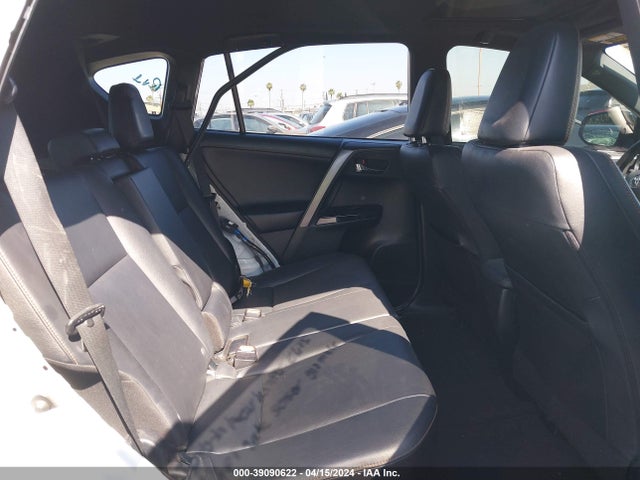 Toyota RAV4 SE 2016 JTMNFREV9GJ063759 Image 8