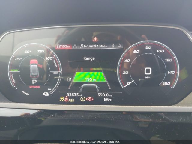WA1AAAGE2MB009943 Audi E-tron Premium Quattro