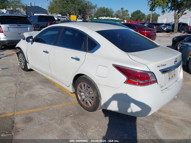 Nissan Altima 2.5 S 2015 1N4AL3AP9FC290146 Image 3