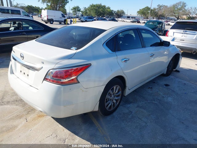 Nissan Altima 2.5 S 2015 1N4AL3AP9FC290146 Image 4