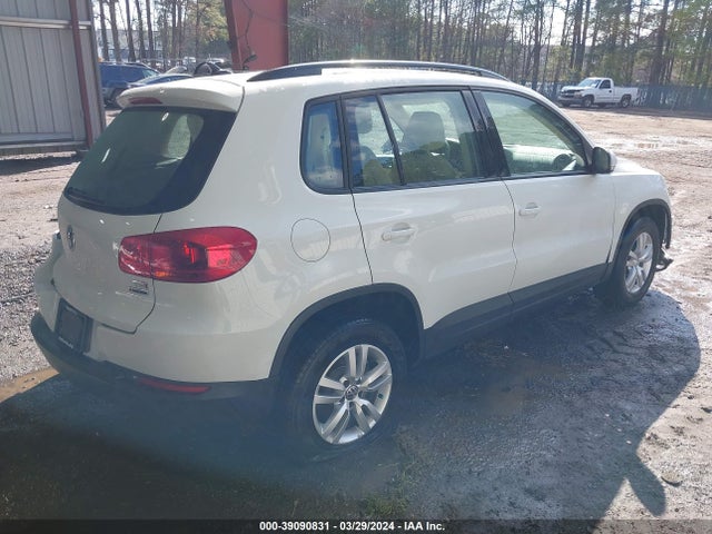 WVGBV7AX7HK001494 Volkswagen Tiguan 2.0t S
