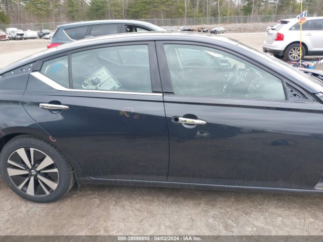 1N4BL4DV0KC245563 Nissan Altima 2.5 Sv