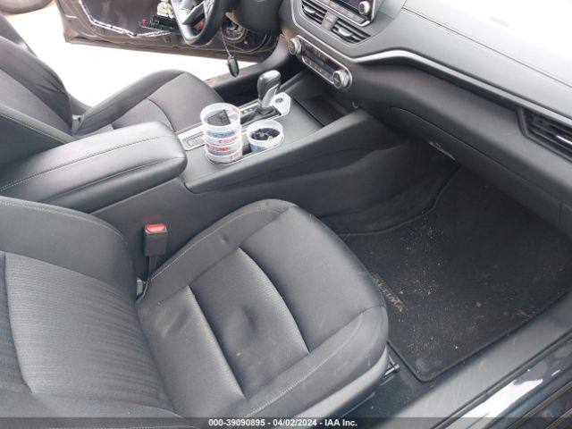 1N4BL4DV0KC245563 Nissan Altima 2.5 Sv