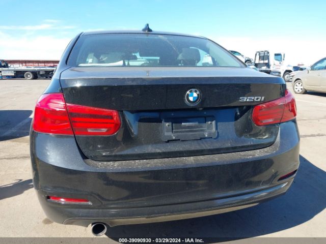 WBA8E1G51JNU92891 BMW 320i