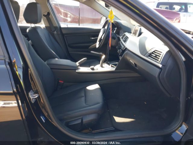 WBA8E1G51JNU92891 BMW 320i