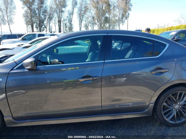 19UDE2F83KA001427 Acura Ilx Premium   A-spec Packages/technology   A-spec Packages