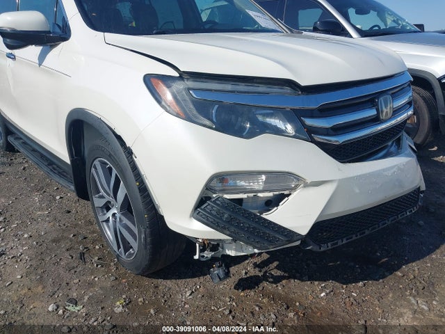 Honda Pilot Touring 2017 5FNYF6H91HB049695 Image 17