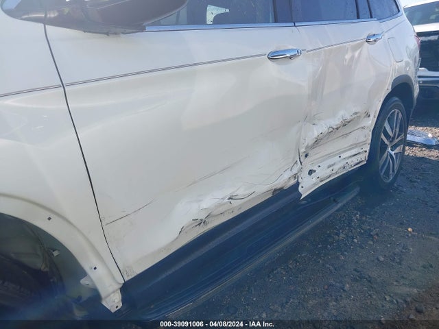 Honda Pilot Touring 2017 5FNYF6H91HB049695 Image 20