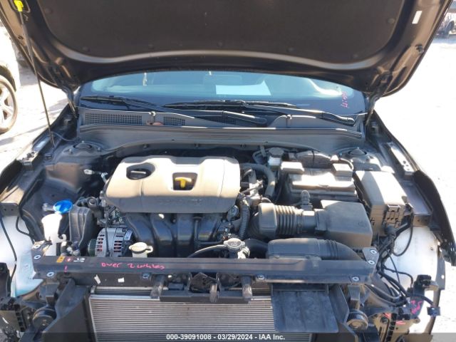 3KPF24AD7NE457108 KIA Forte Lxs