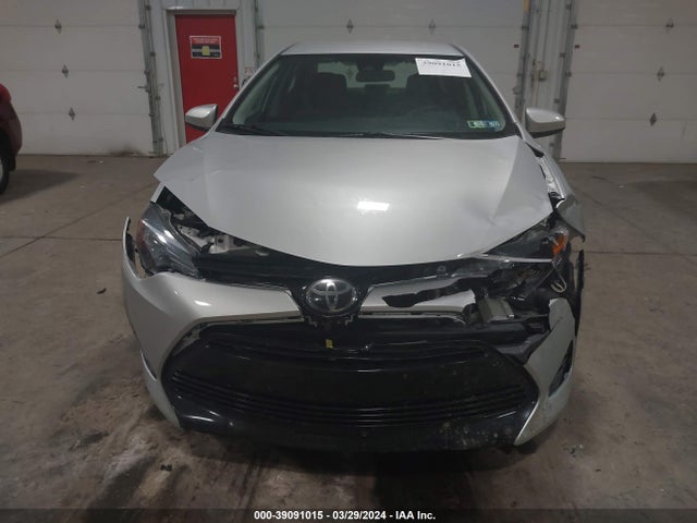 Toyota COROLLA LE 2018 5YFBURHE5JP838985 Image 12
