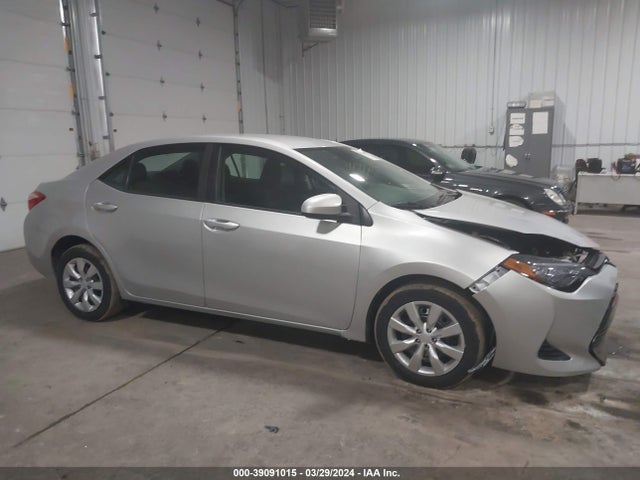 Toyota COROLLA LE 2018 5YFBURHE5JP838985 Image 13