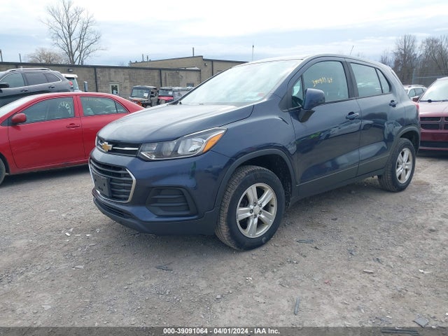 Chevrolet TRAX LS 2018 3GNCJNSB8JL154165 Image 2