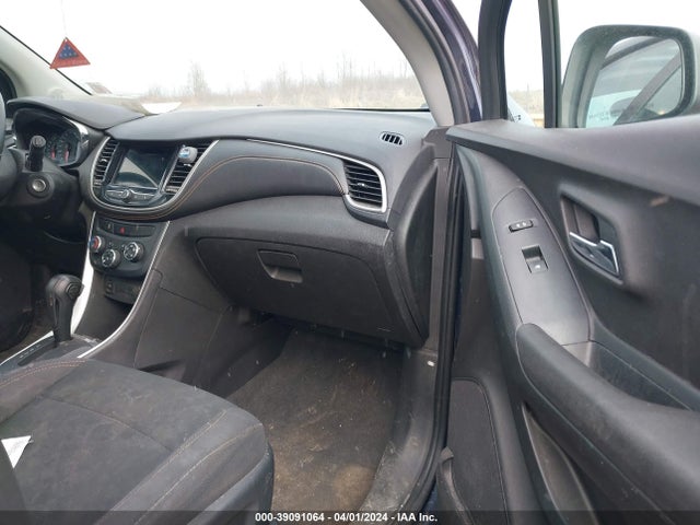 Chevrolet TRAX LS 2018 3GNCJNSB8JL154165 Image 5