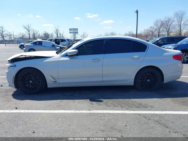 WBAJE7C33HG890241 BMW 540i Xdrive