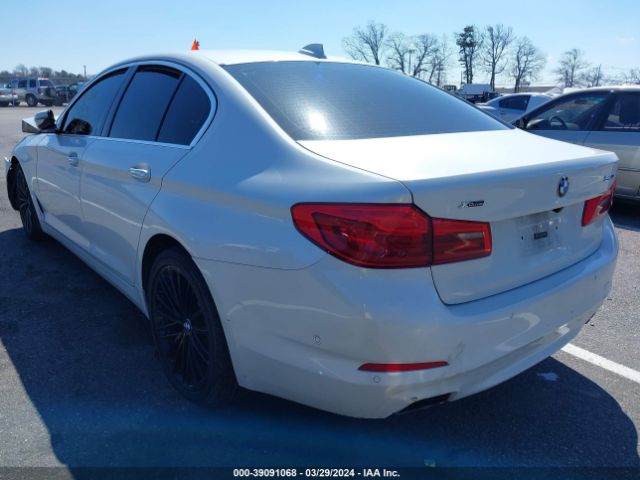 WBAJE7C33HG890241 BMW 540i Xdrive