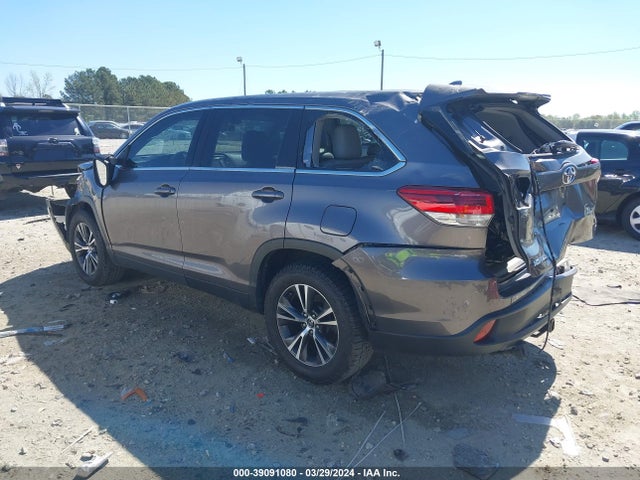 Toyota Highlander Le Plus 2019 5TDZZRFH4KS336359 Image 3