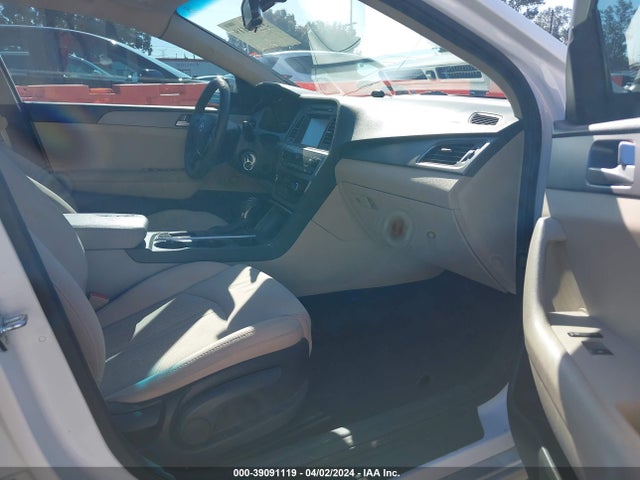 Hyundai SONATA SE 2016 5NPE24AFXGH311667 Image 5