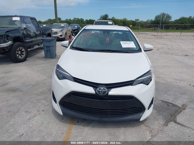 Toyota COROLLA LE 2018 5YFBURHE9JP802510 Image 12