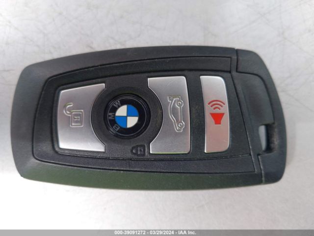 WBA8E1G56GNU11943 BMW 320i
