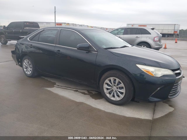 Toyota CAMRY LE 2015 4T4BF1FK7FR494754 Image 1