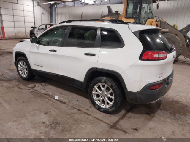 1C4PJMASXGW239064 Jeep Cherokee Sport