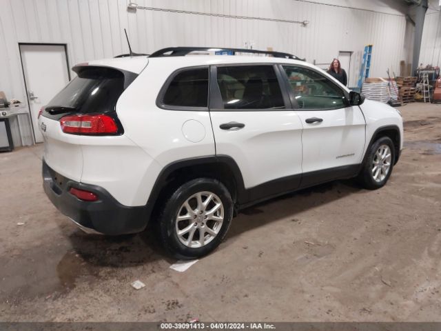 1C4PJMASXGW239064 Jeep Cherokee Sport