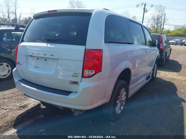 2C4RDGCG1JR178844 Dodge Grand Caravan Sxt