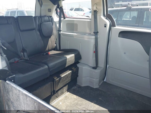 2C4RDGCG1JR178844 Dodge Grand Caravan Sxt