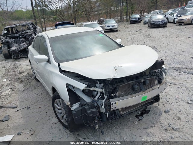 Nissan Altima 2.5 S 2015 1N4AL3AP8FN318085 zdjęcie główne