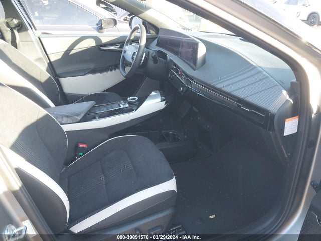 KIA Ev6 Gt Line 2022 KNDC44LA6N5054975 Image 5
