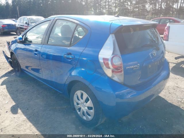 JTDKDTB32E1574929 Toyota Prius C Two