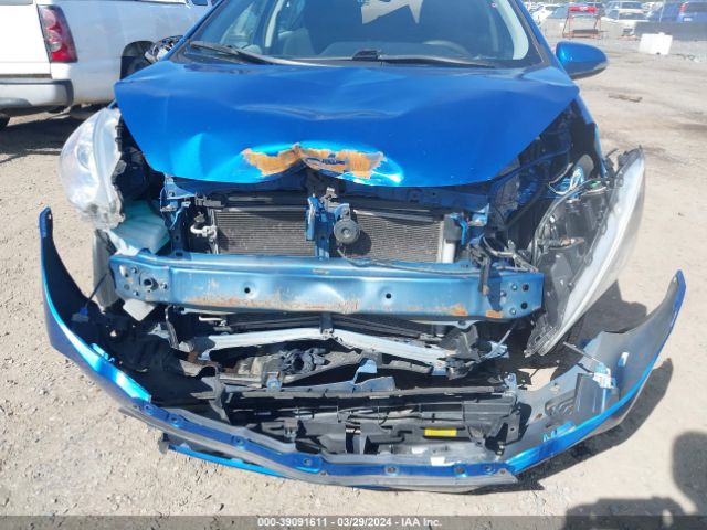 JTDKDTB32E1574929 Toyota Prius C Two
